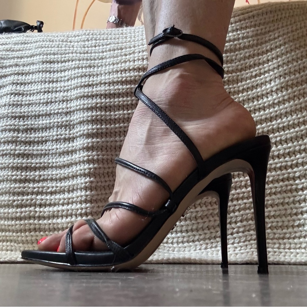 Sam Edelman Sareena Black Stiletto Heel Open Toe Ankle Strap Heeled Sandals Sz 9